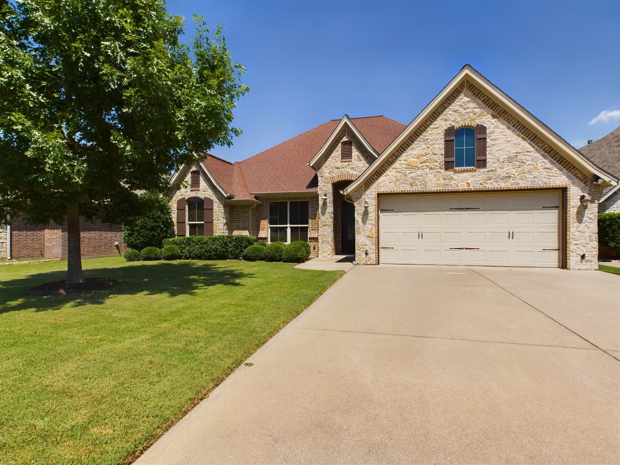 3445 Abes Landing Drive Granbury TX 76049