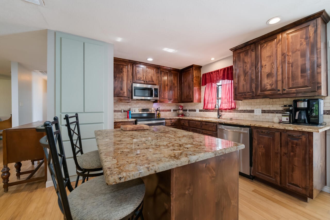 173 Bosque Bend Lane China Spring TX 76633