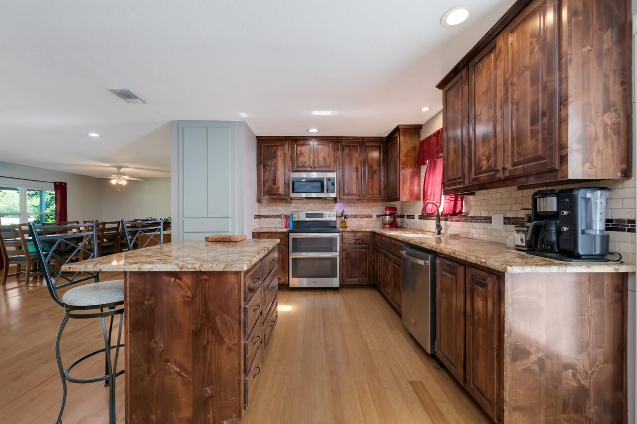 173 Bosque Bend Lane China Spring TX 76633