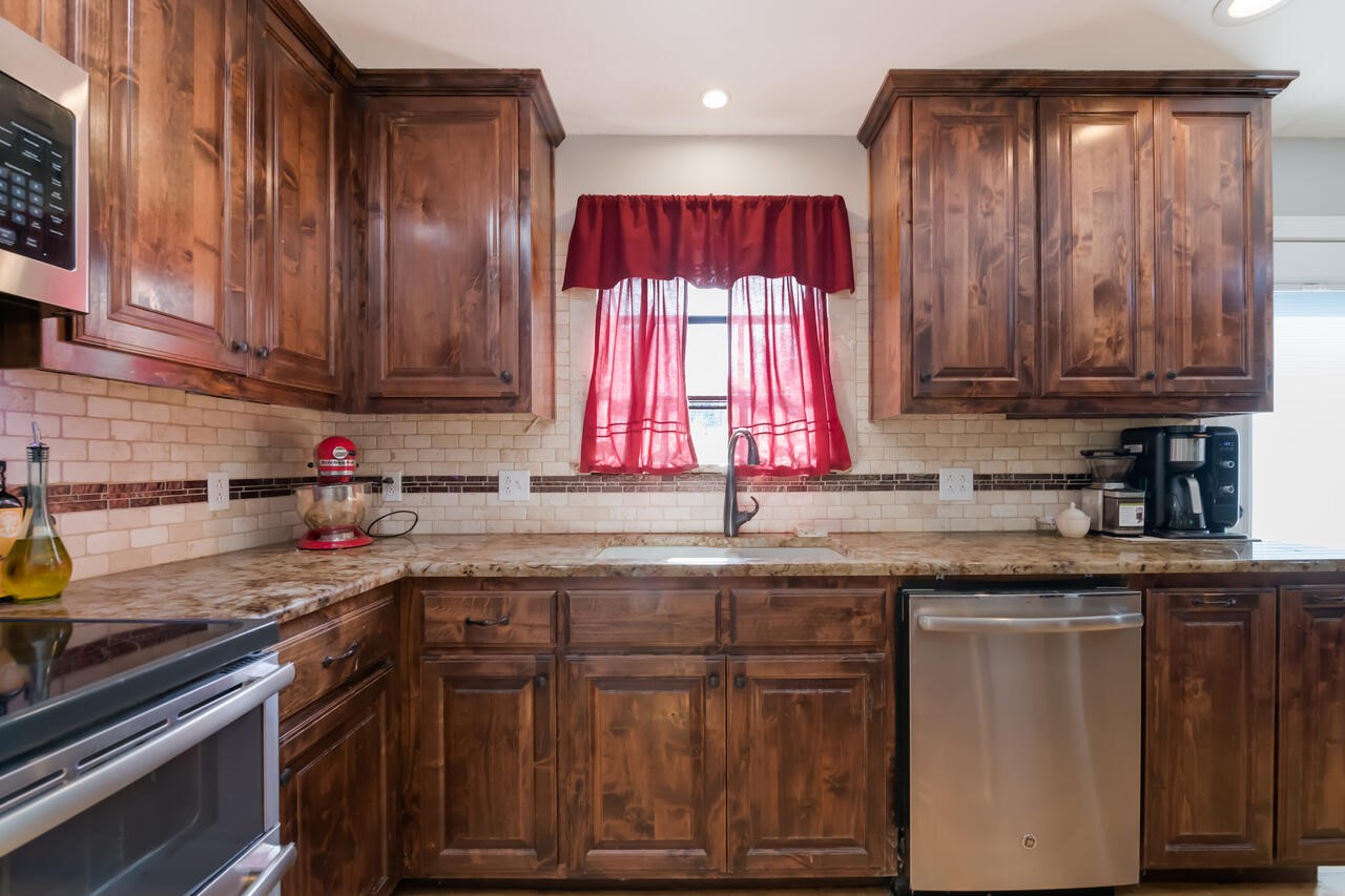 173 Bosque Bend Lane China Spring TX 76633