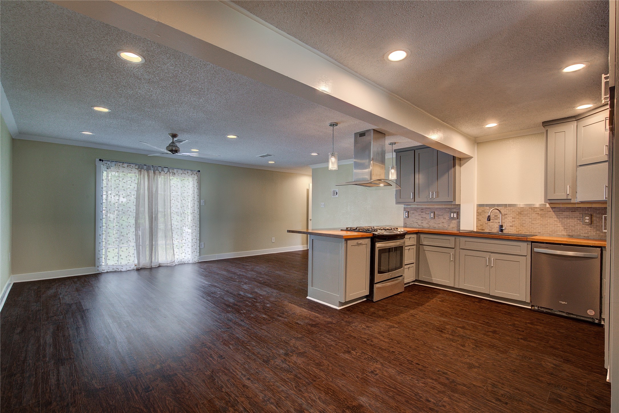 1507 Crestridge Drive Mesquite TX 75149