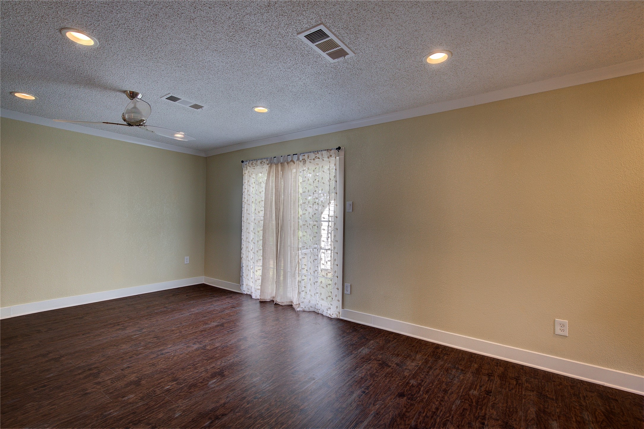 1507 Crestridge Drive Mesquite TX 75149