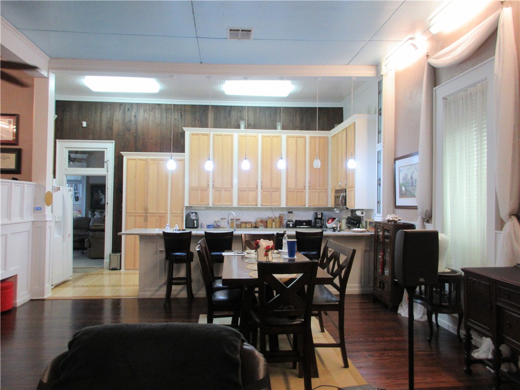 201 Live Oak Street Marlin TX 76661