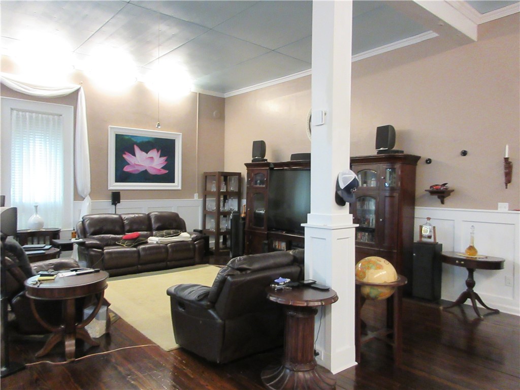 201 Live Oak Street Marlin TX 76661