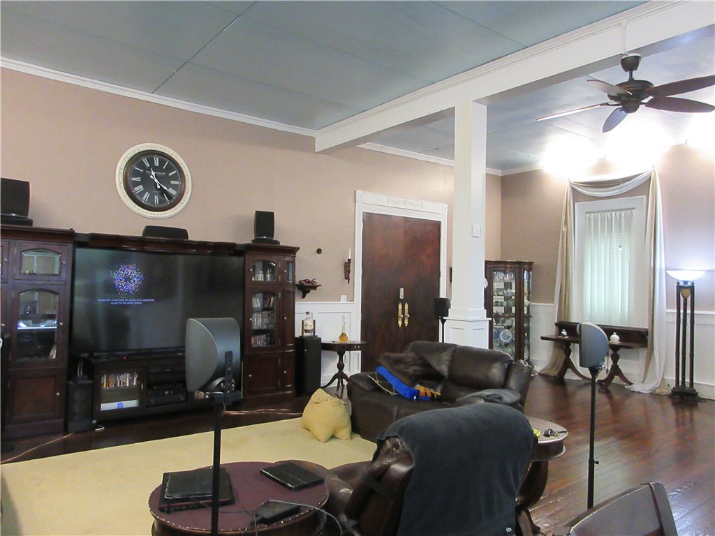 201 Live Oak Street Marlin TX 76661