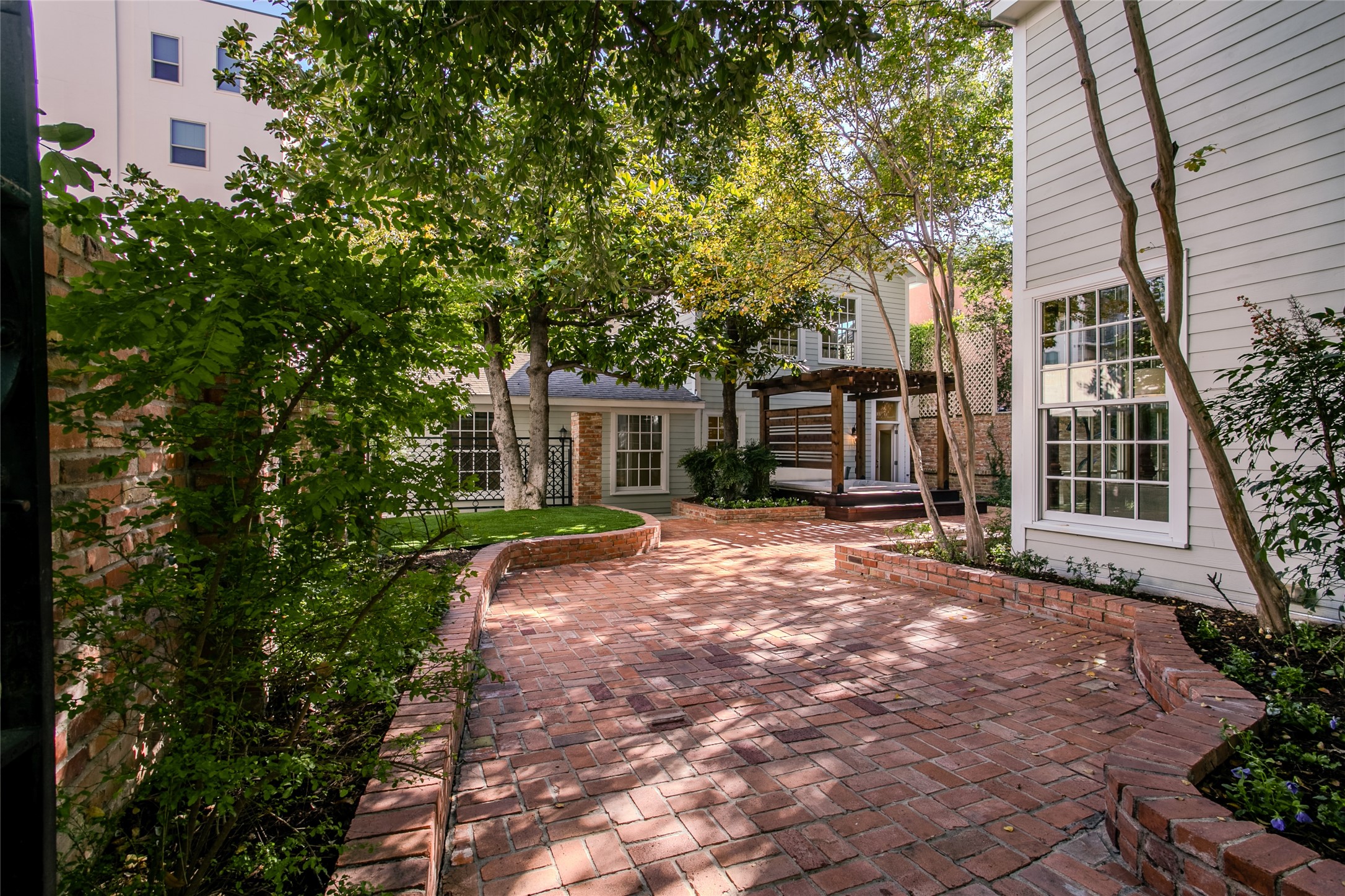 2916 Sale Street Dallas TX 75219