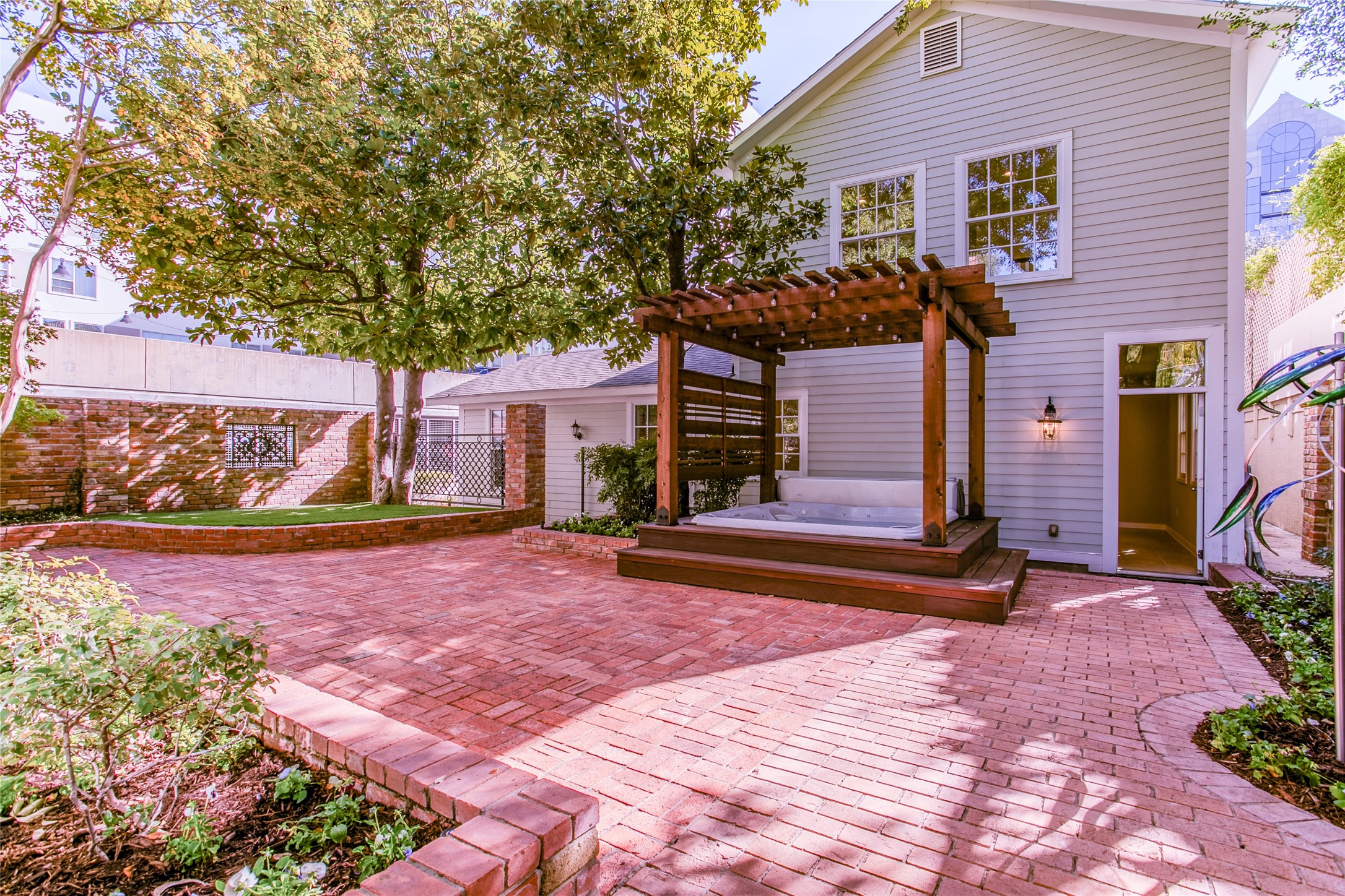2916 Sale Street Dallas TX 75219