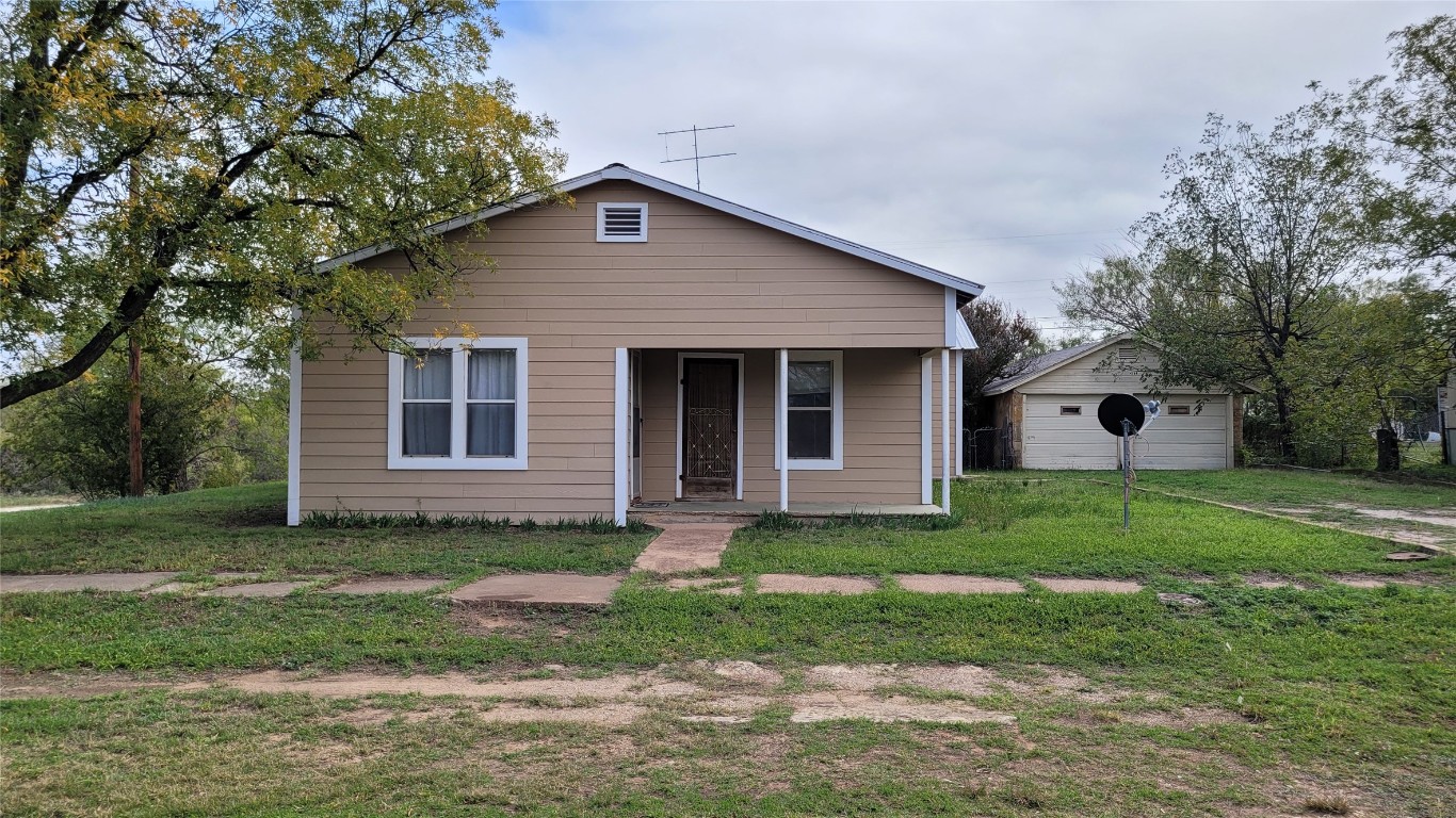 541 Spruce Street Baird TX 79504