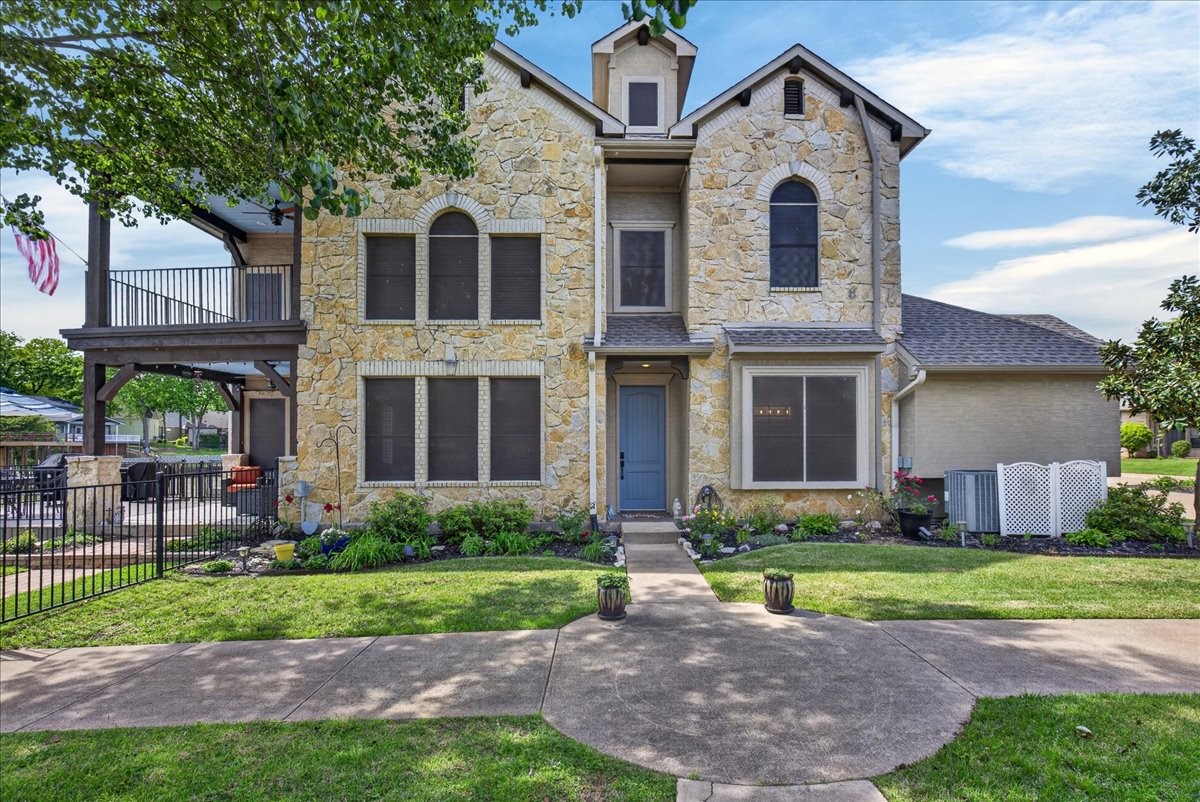 128 Marina Drive Mabank TX 75156
