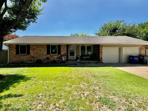 109 S Hillside Street Red Oak TX 75154