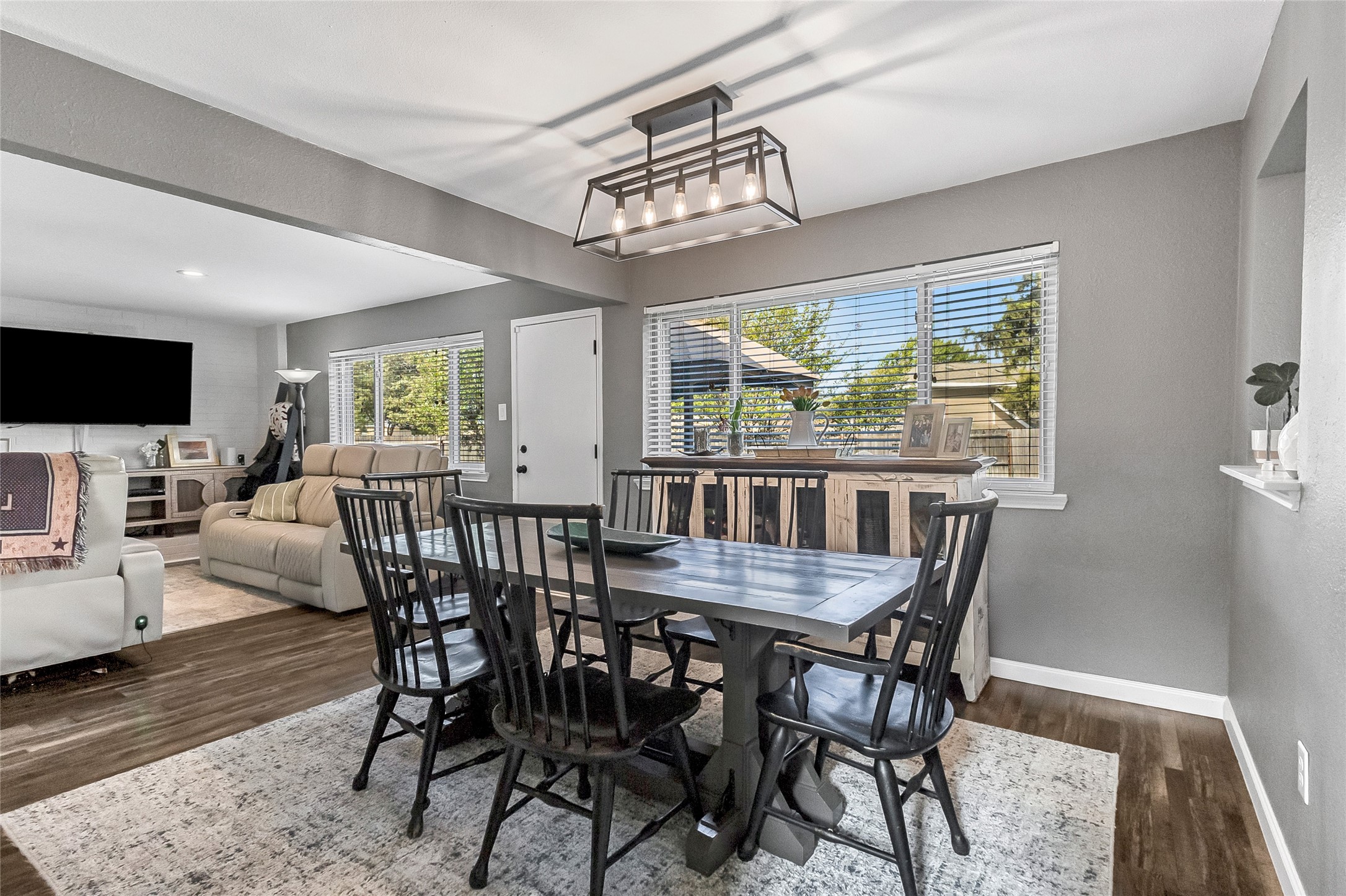 2405 Thistle Court Euless TX 76039