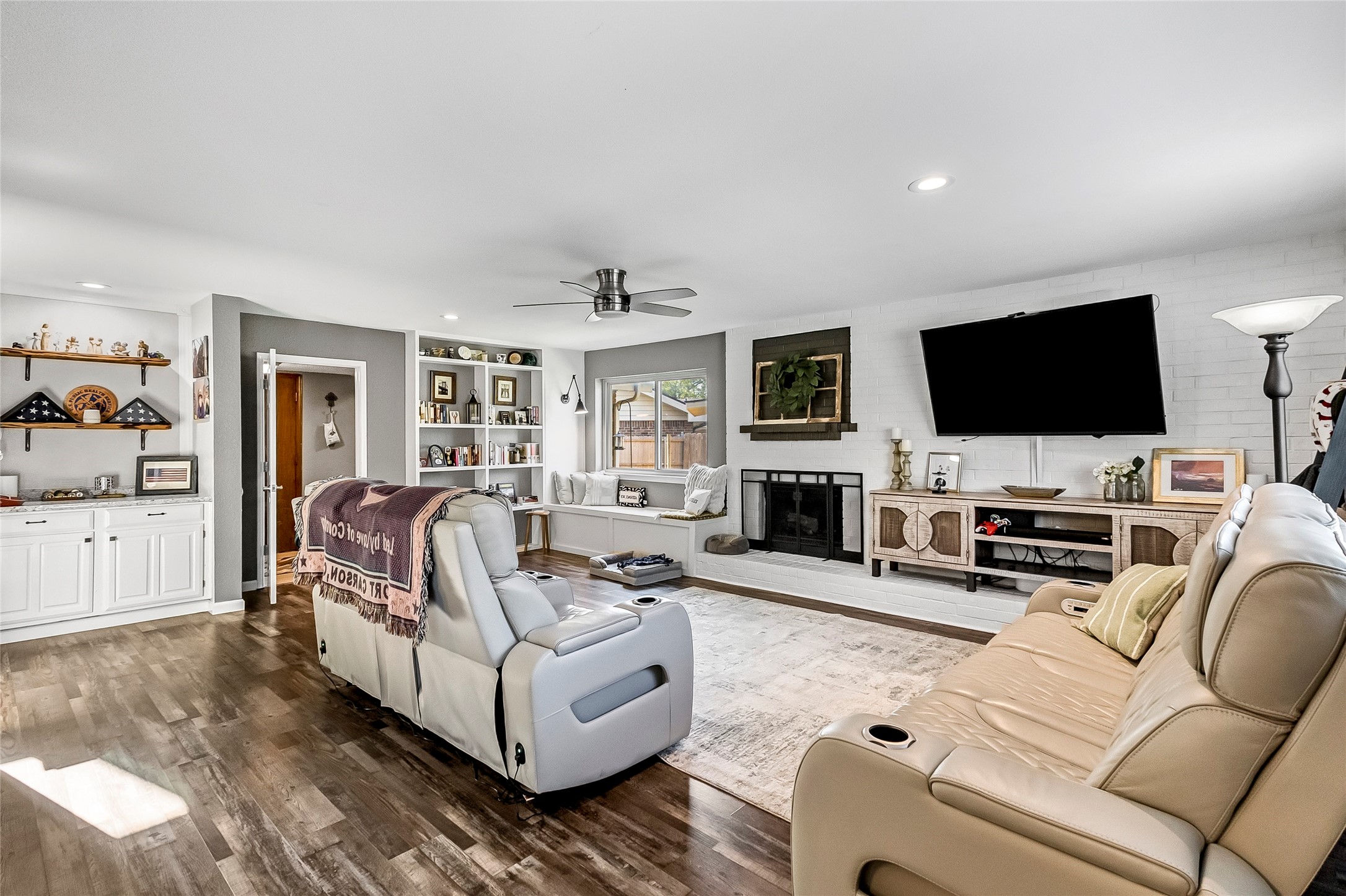 2405 Thistle Court Euless TX 76039