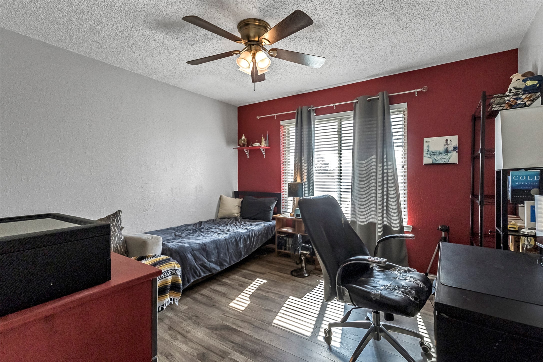 2405 Thistle Court Euless TX 76039