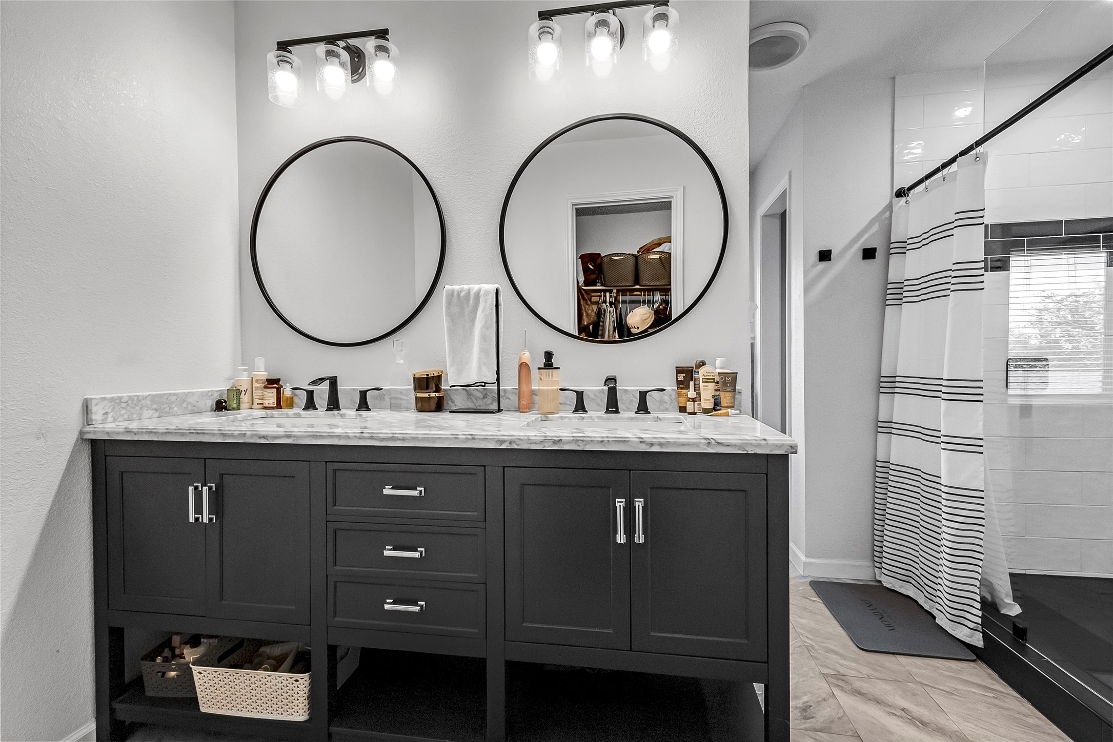 2405 Thistle Court Euless TX 76039