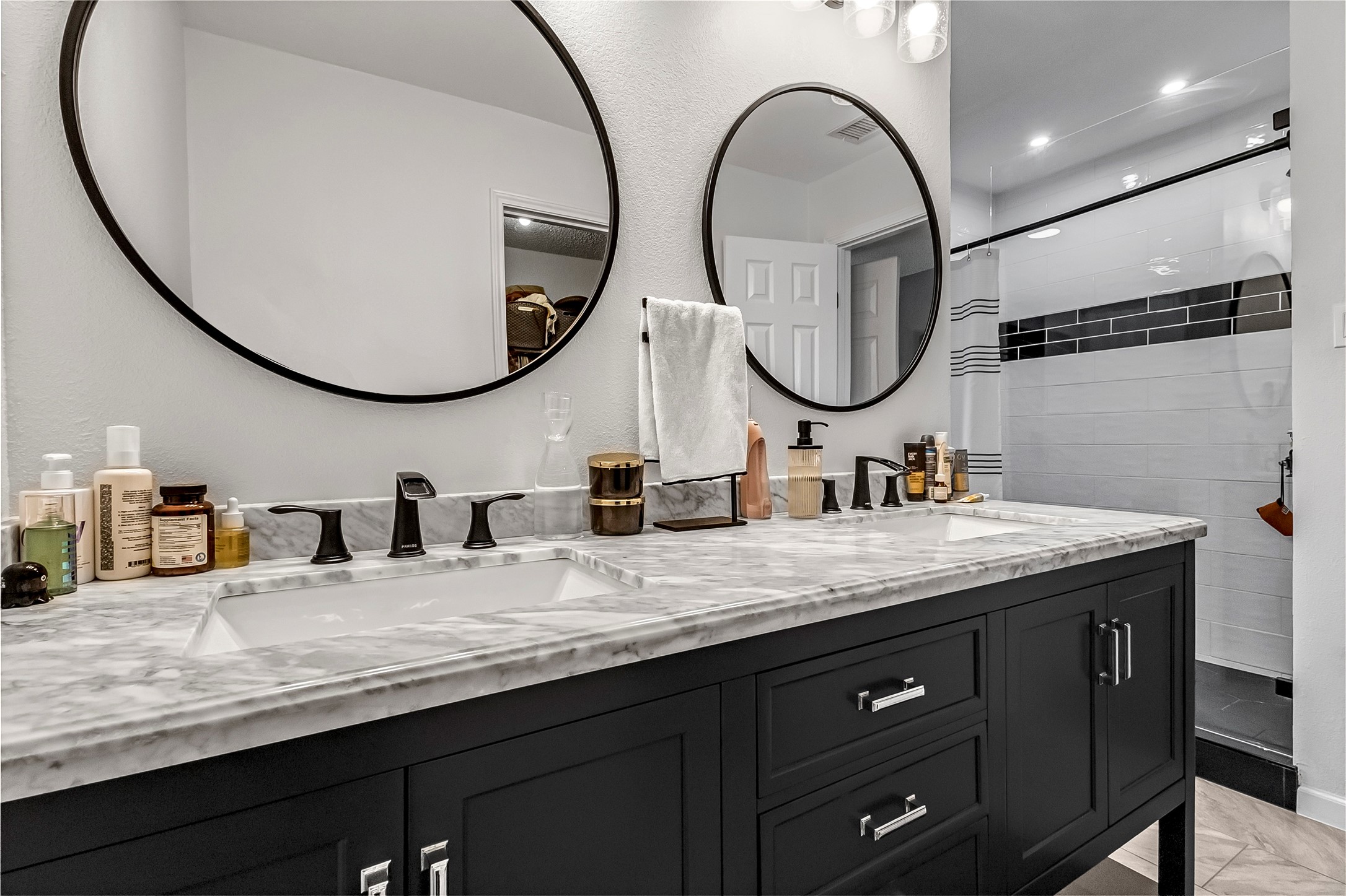 2405 Thistle Court Euless TX 76039