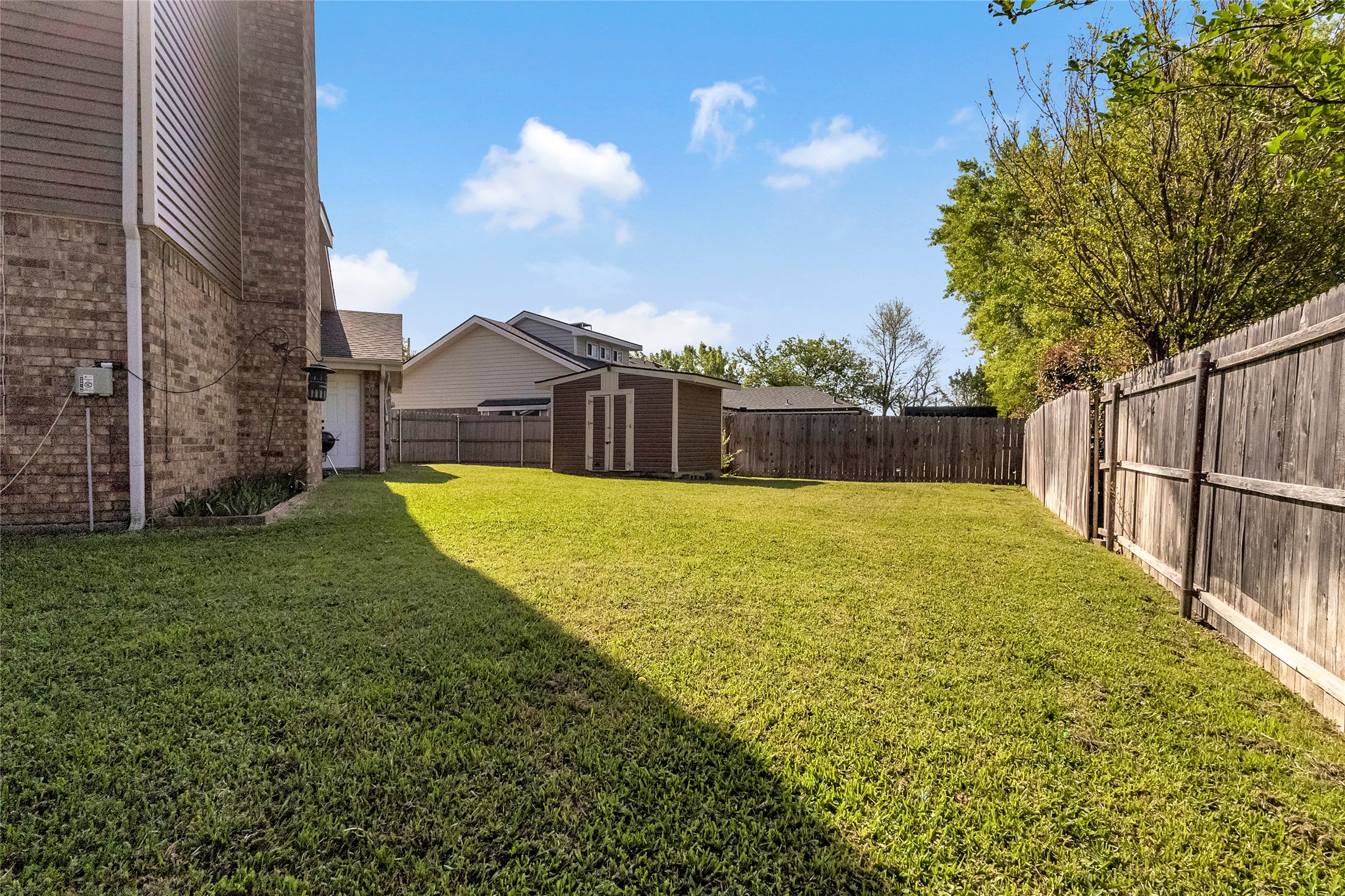 2405 Thistle Court Euless TX 76039
