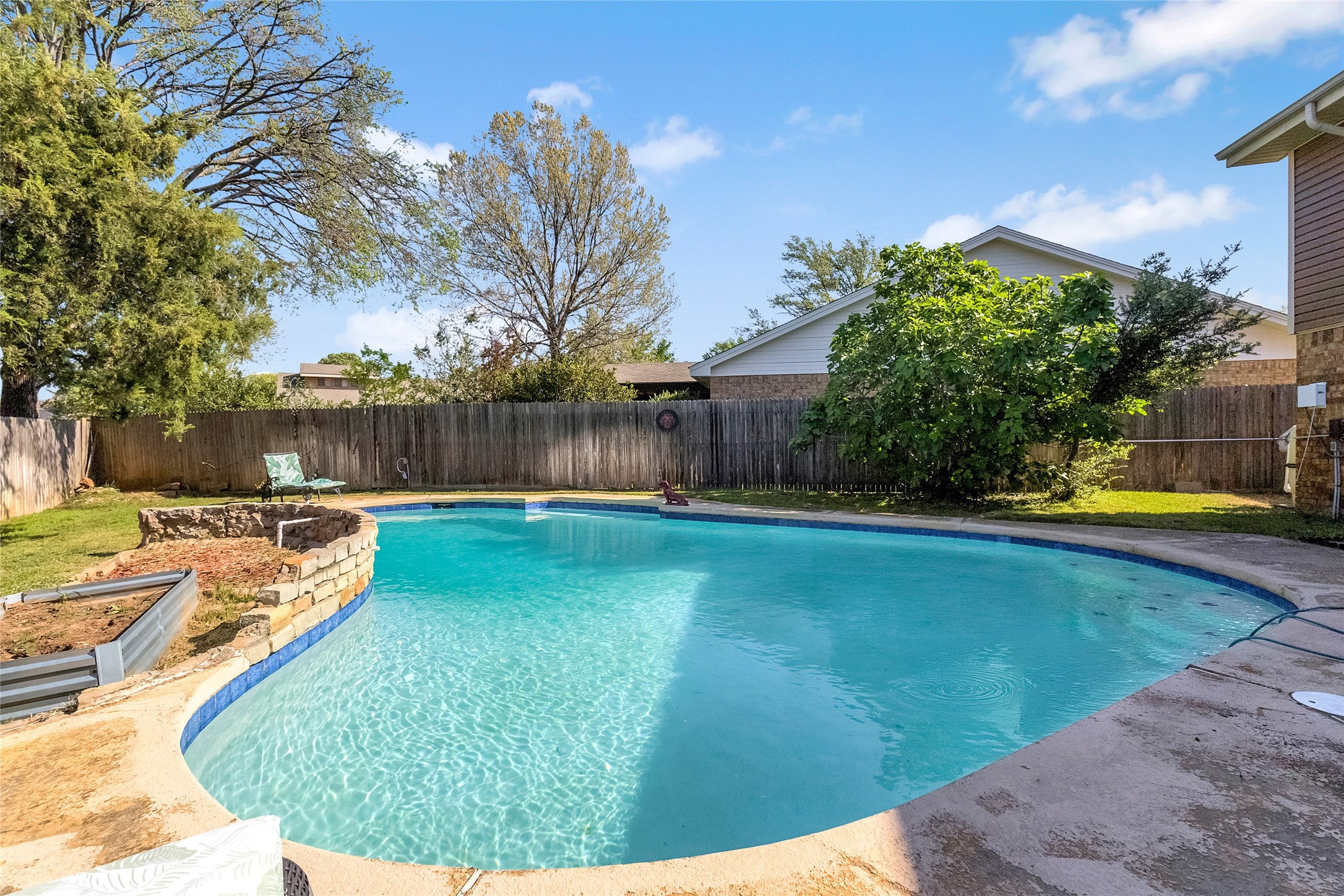 2405 Thistle Court Euless TX 76039