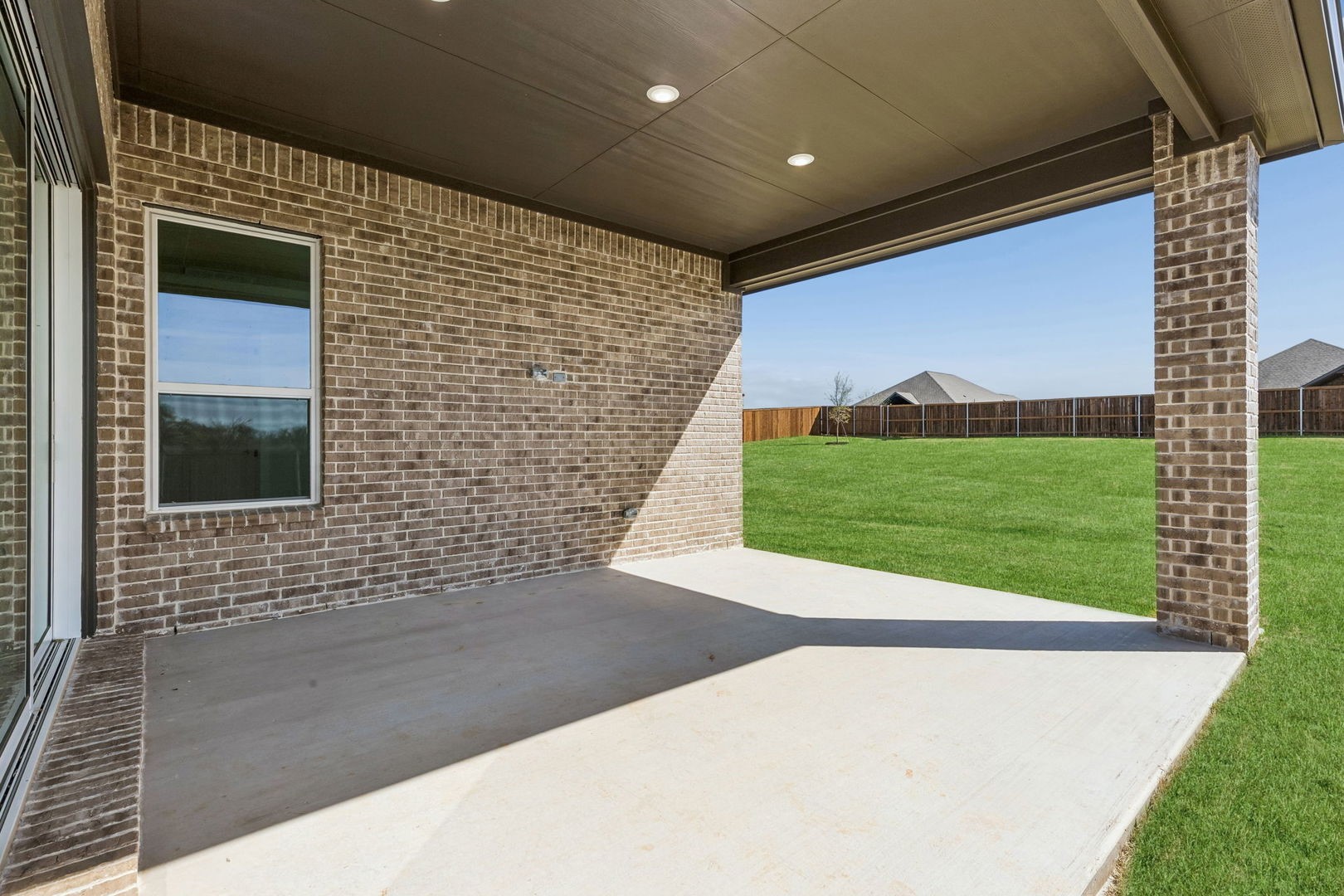 208 Bristol Lane Azle TX 76020