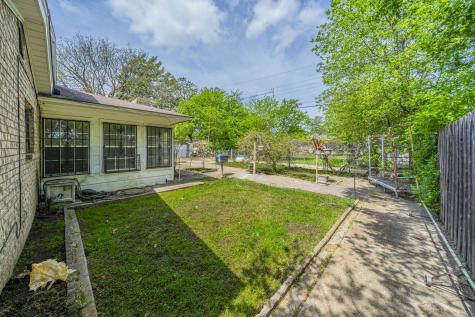 3903 Lovingood Drive Dallas TX 75241