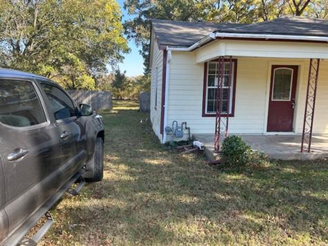 307 S Jernigan Street Bells TX 75414