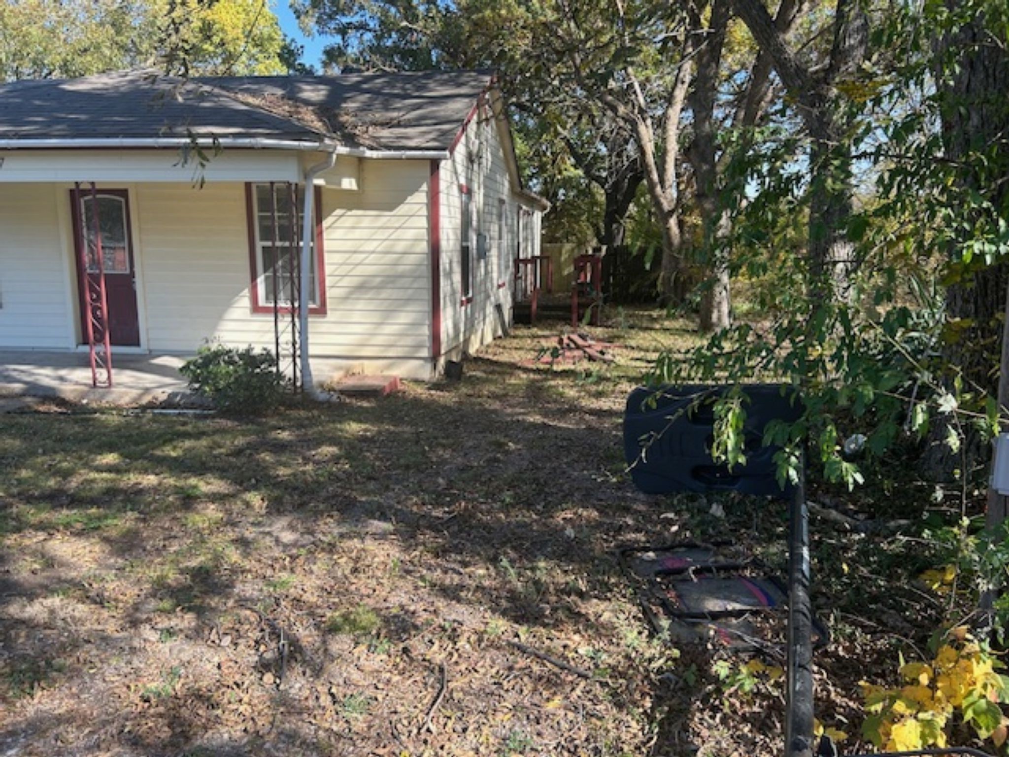 307 S Jernigan Street Bells TX 75414