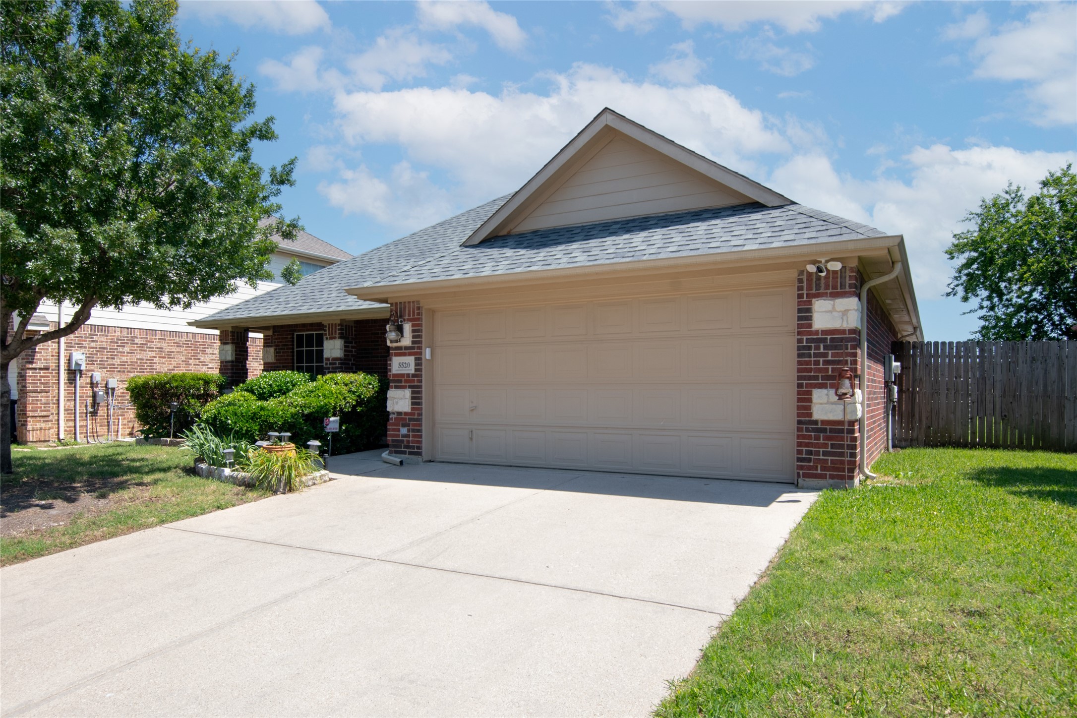 5520 Bandelier Trail Fort Worth TX 76137