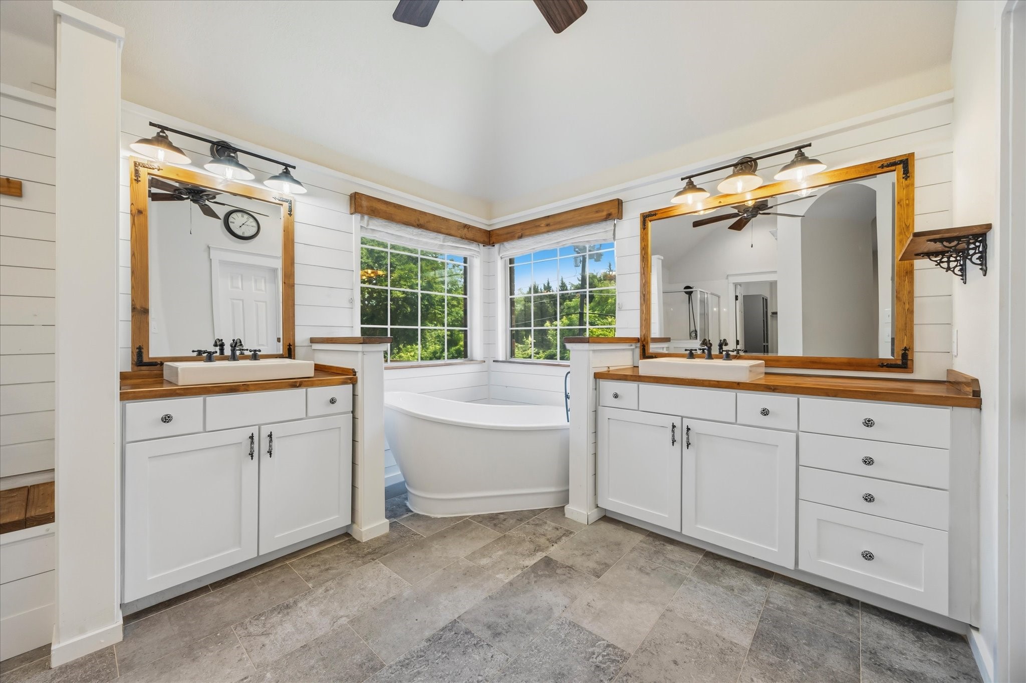 946 Briar Oaks Drive Rockwall TX 75087