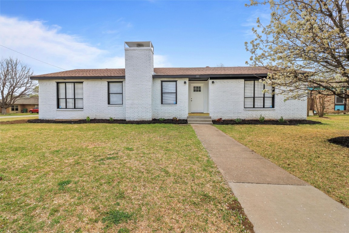 501 S Waxahachie Street Mansfield TX 76063