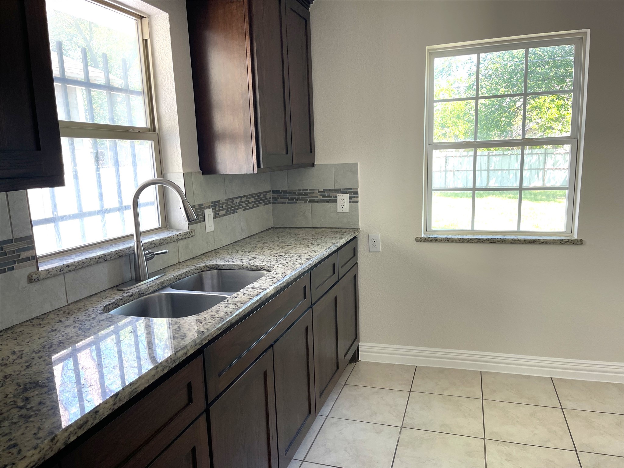 3537 Avenue I Fort Worth TX 76105