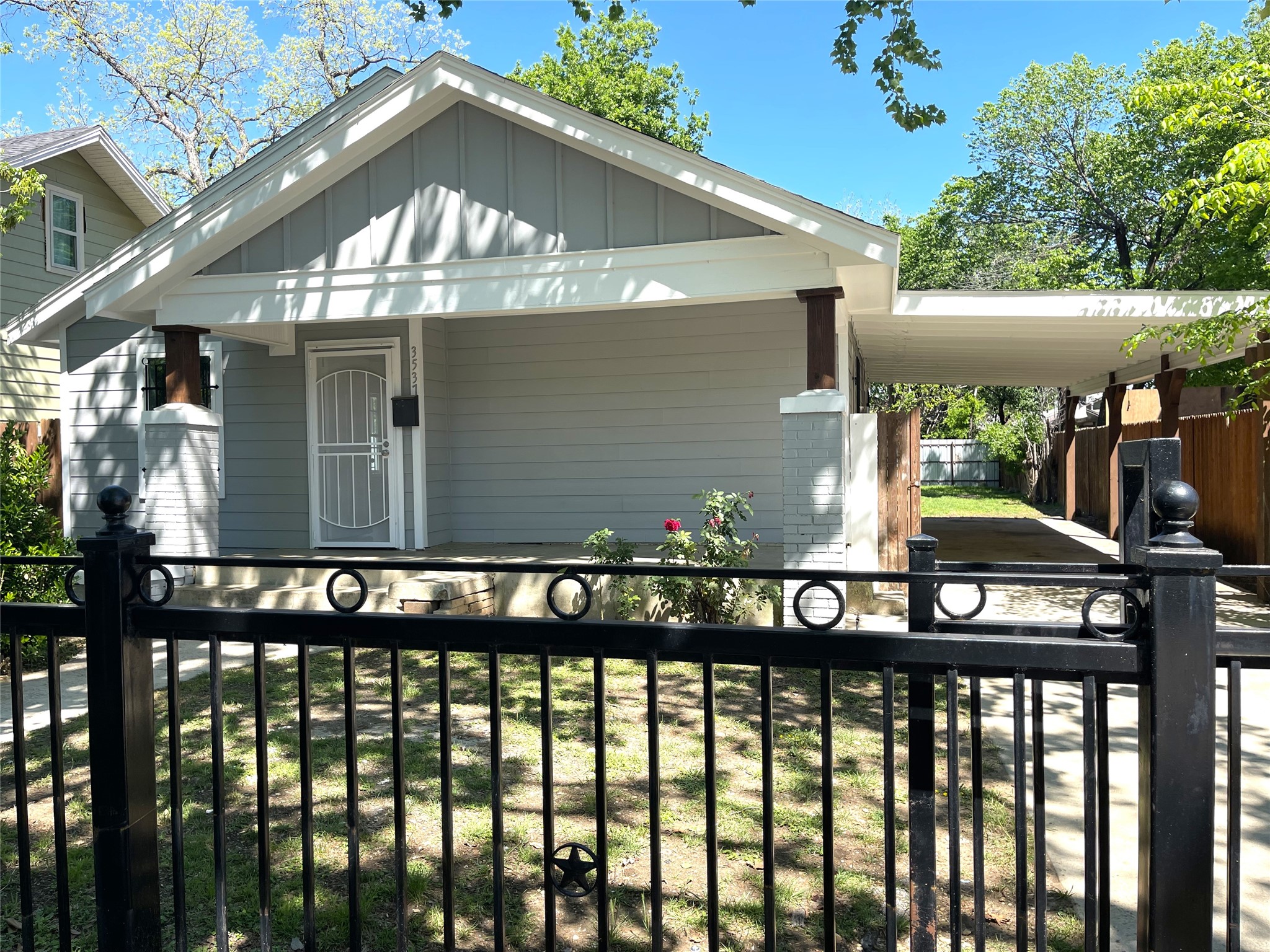 3537 Avenue I Fort Worth TX 76105