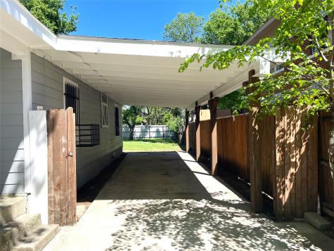 3537 Avenue I Fort Worth TX 76105