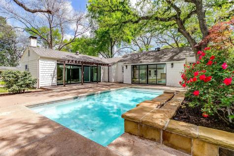 615 Eastwood Avenue Fort Worth TX 76107