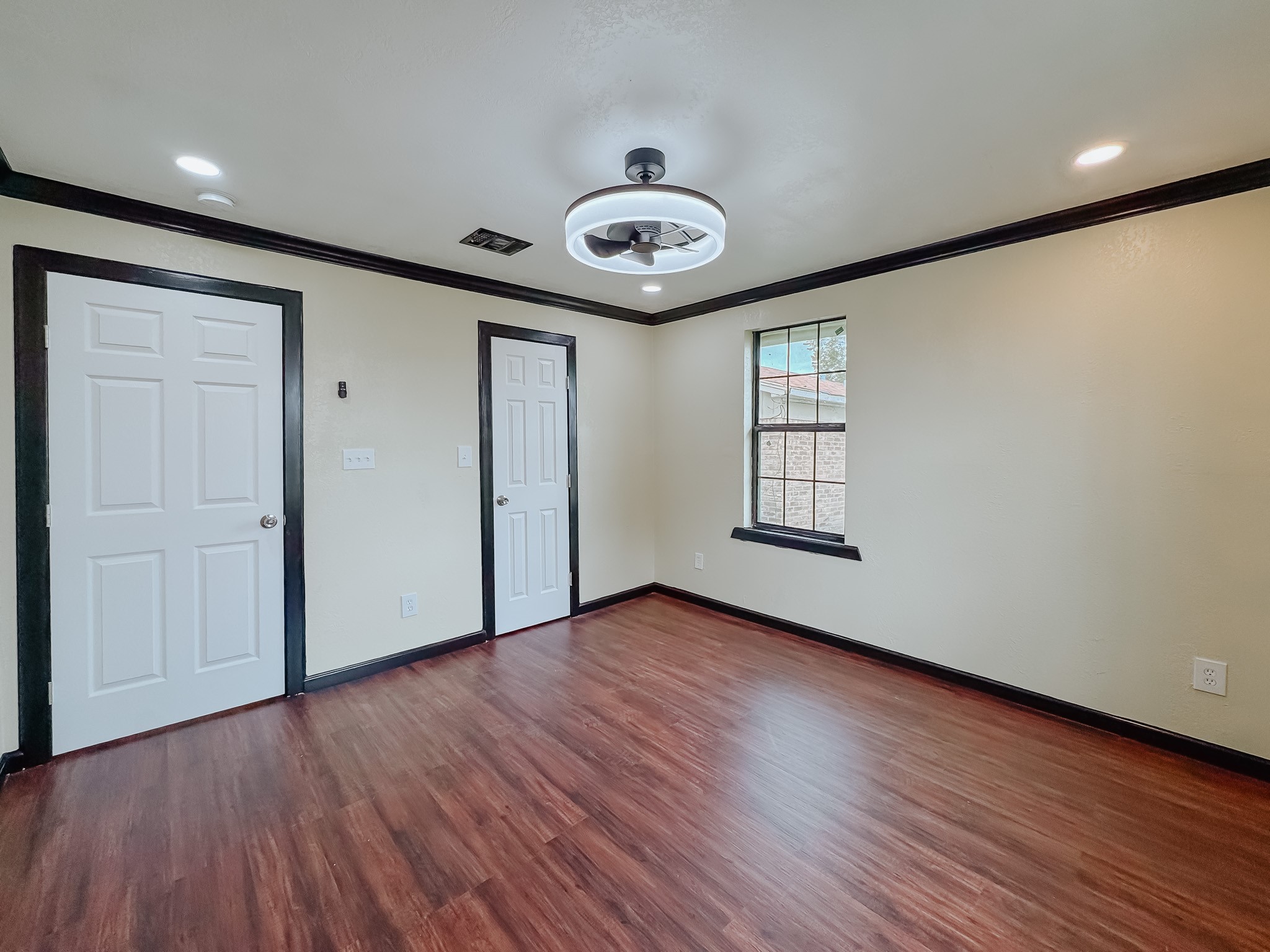 1112 E 13th Avenue Corsicana TX 75110