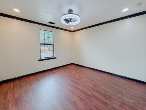 1112 E 13th Avenue Corsicana TX 75110