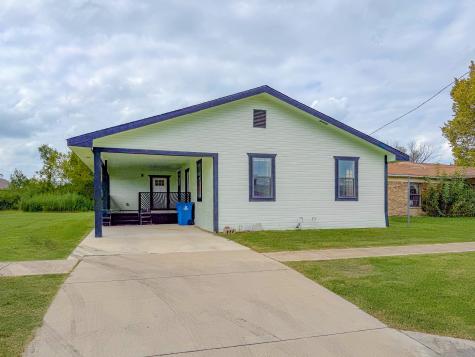 1112 E 13th Avenue Corsicana TX 75110