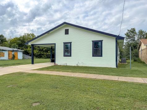1112 E 13th Avenue Corsicana TX 75110