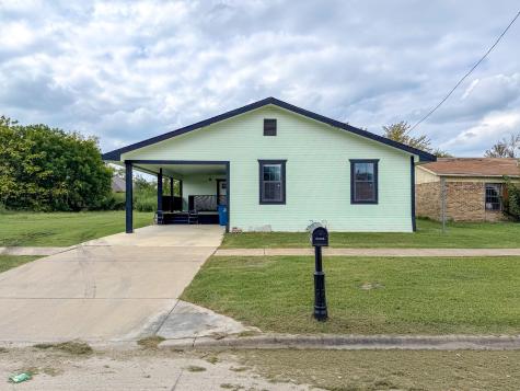 1112 E 13th Avenue Corsicana TX 75110
