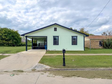 1112 E 13th Avenue Corsicana TX 75110