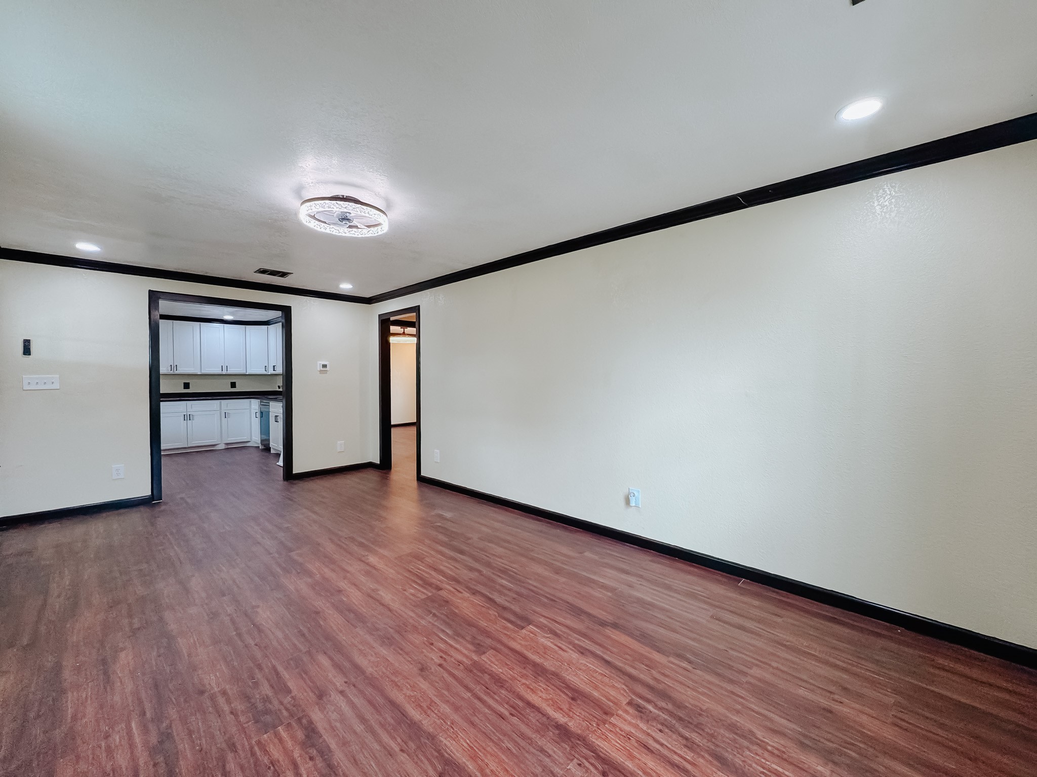 1112 E 13th Avenue Corsicana TX 75110