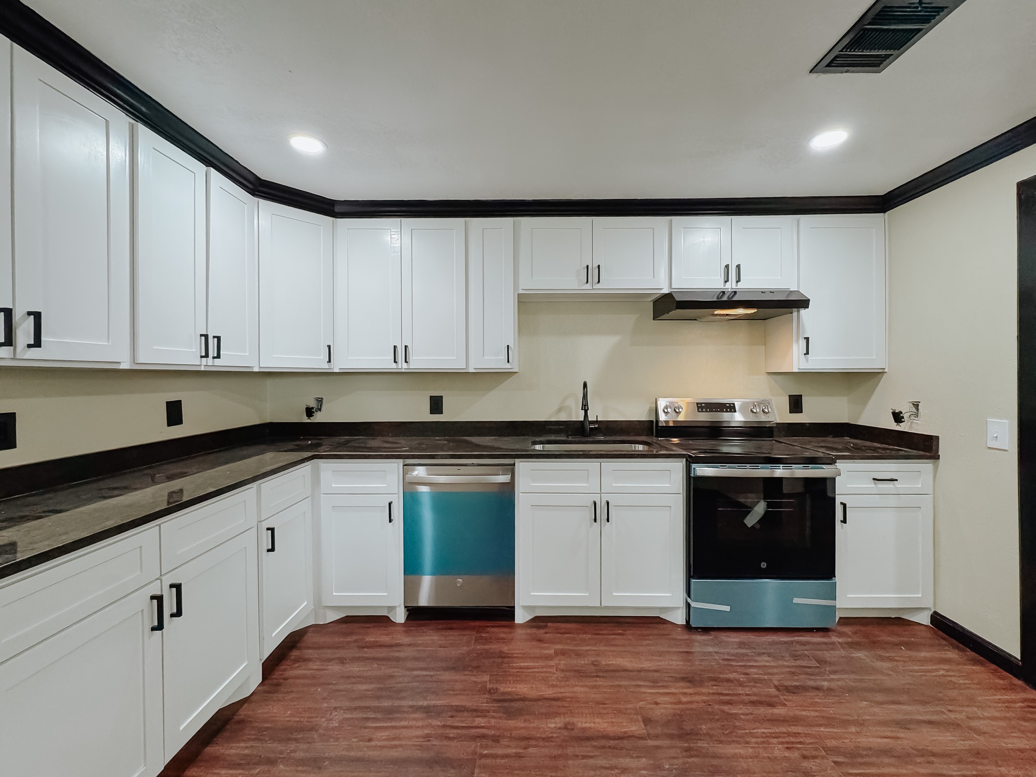 1112 E 13th Avenue Corsicana TX 75110