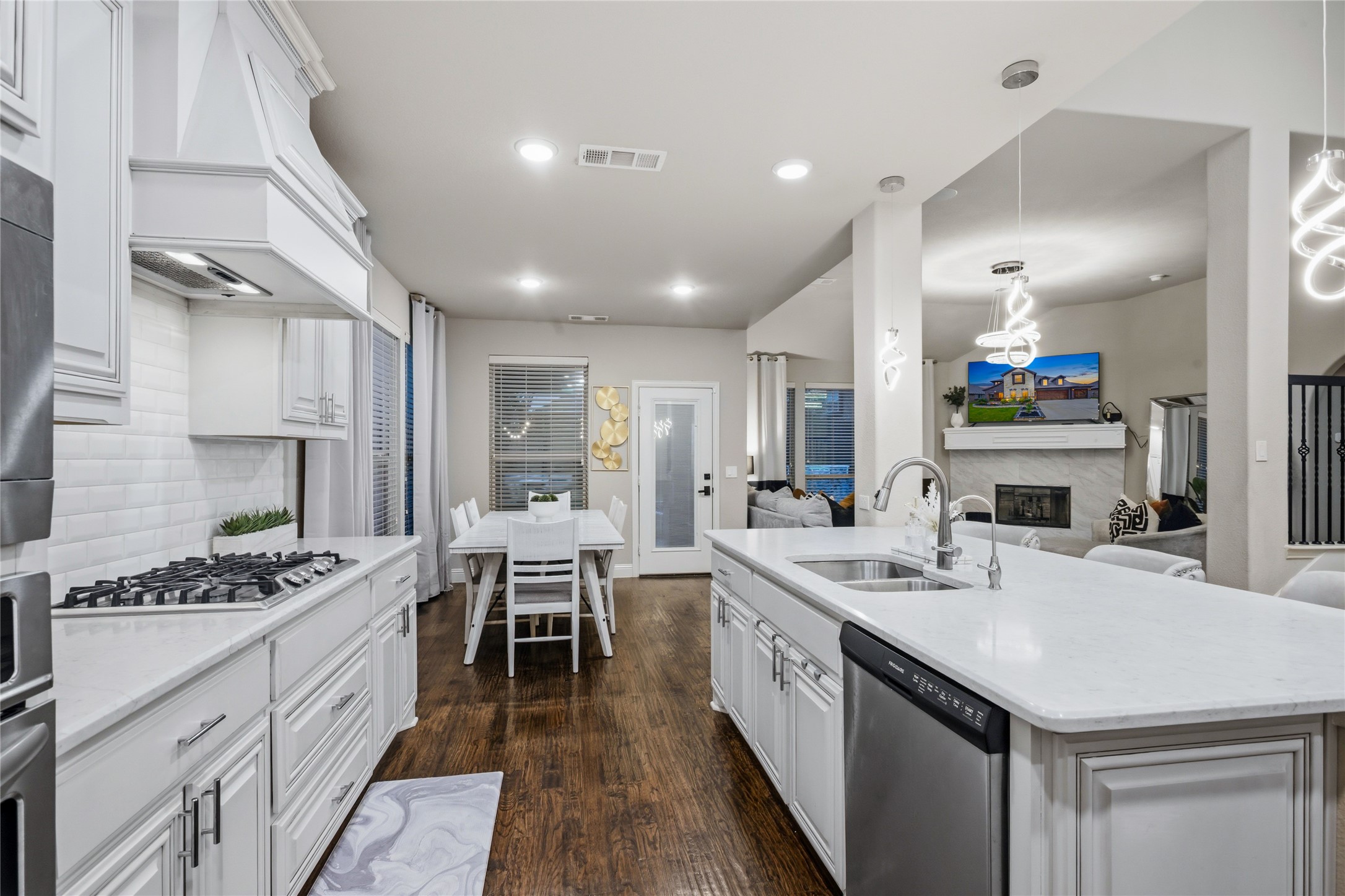 1802 Roundtree Road Forney TX 75126