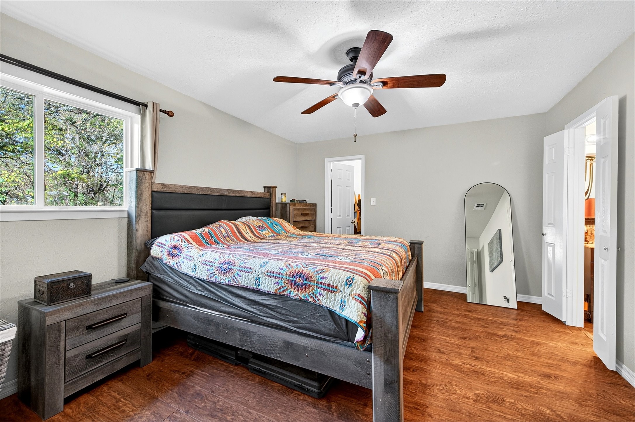 329 Comanche Drive Lake Kiowa TX 76240