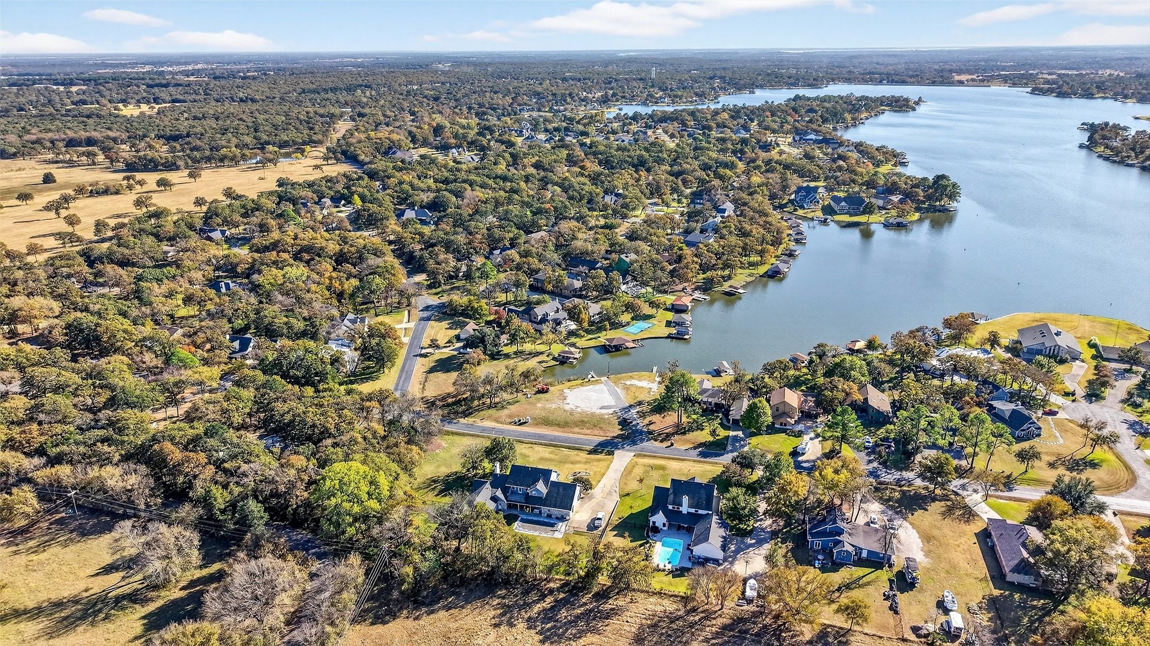 329 Comanche Drive Lake Kiowa TX 76240