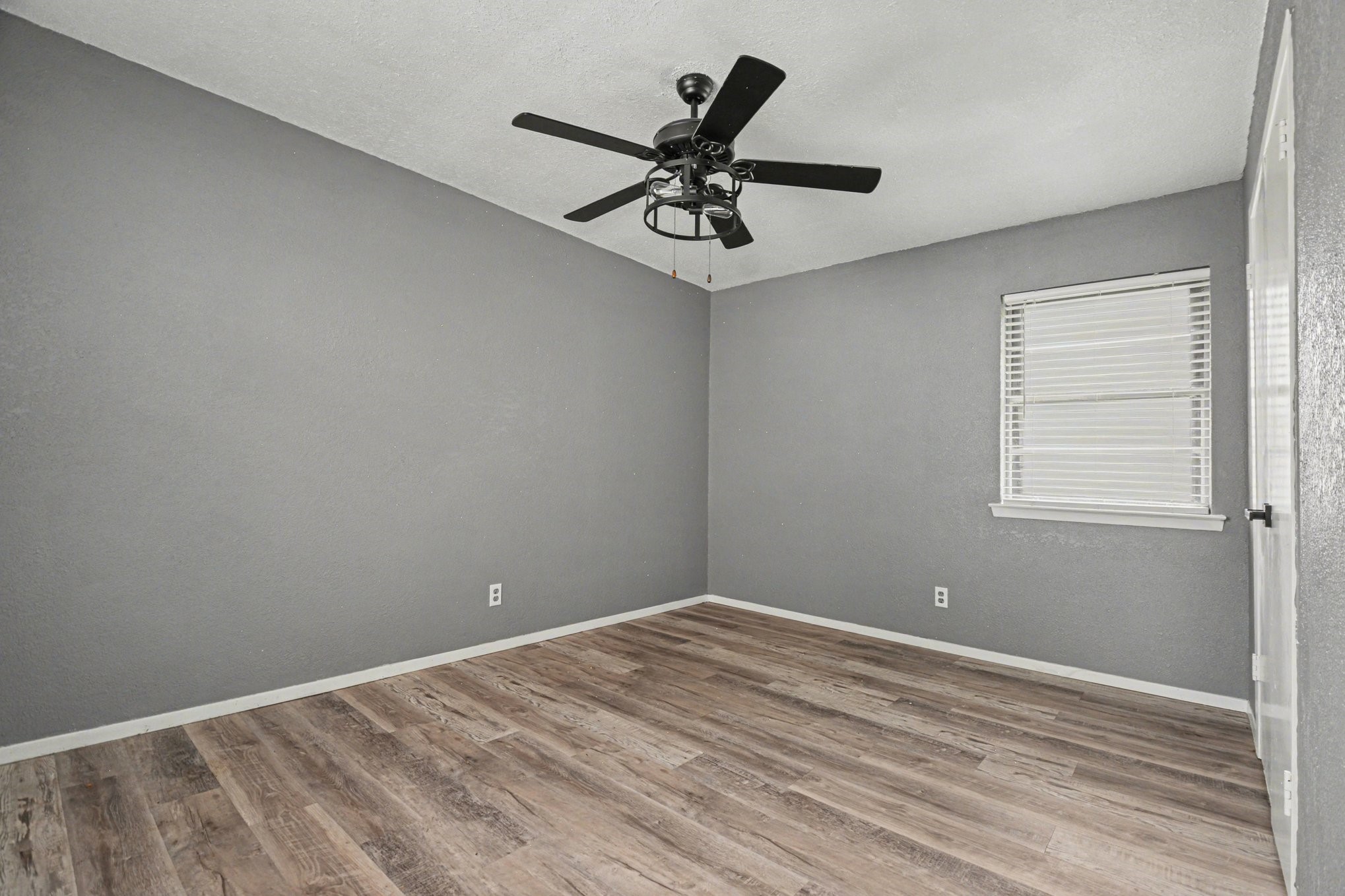 1629 Brent Court Grand Prairie TX 75051