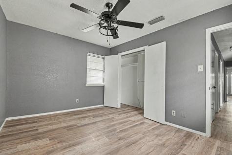 1629 Brent Court Grand Prairie TX 75051