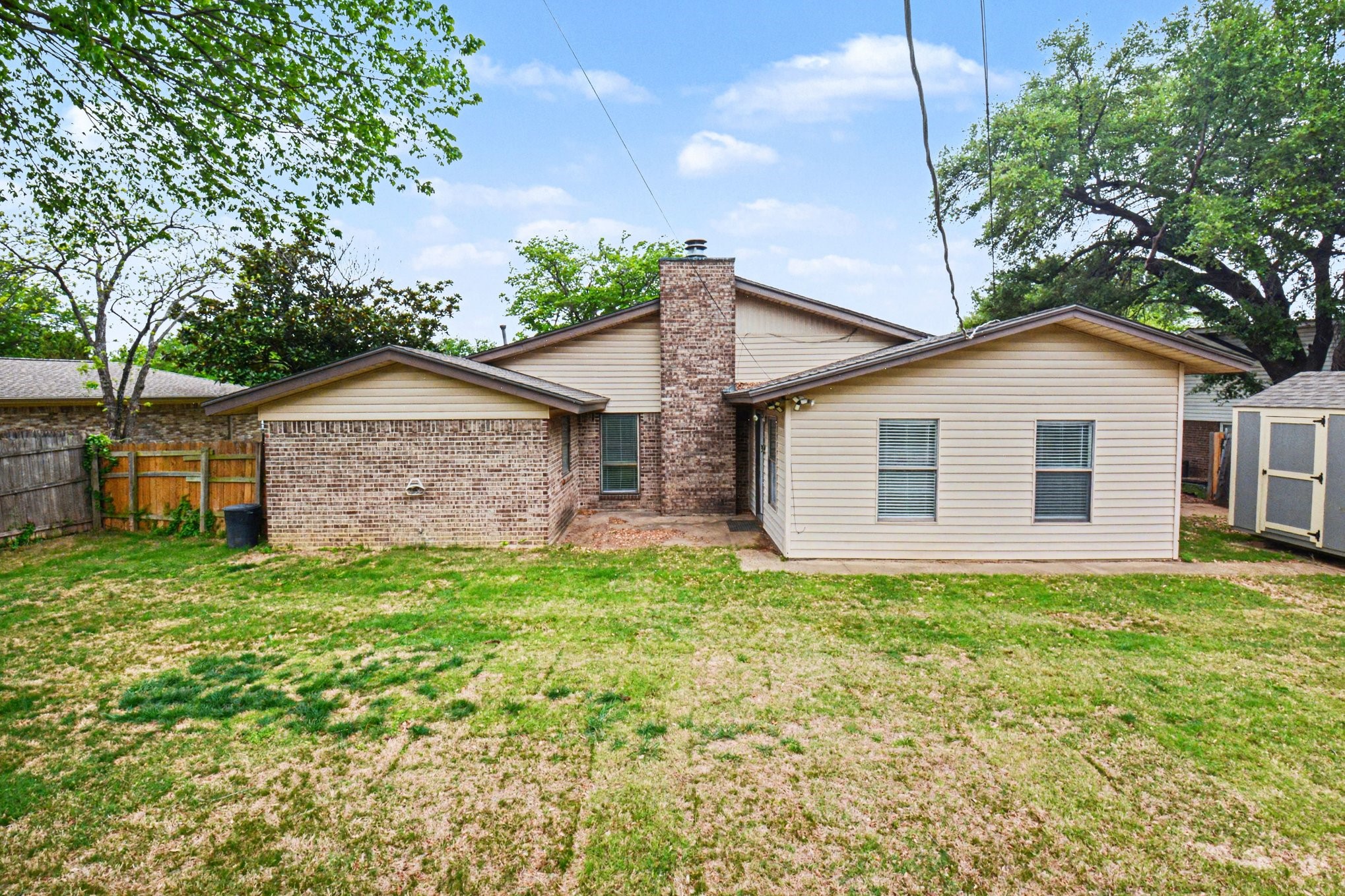 1629 Brent Court Grand Prairie TX 75051