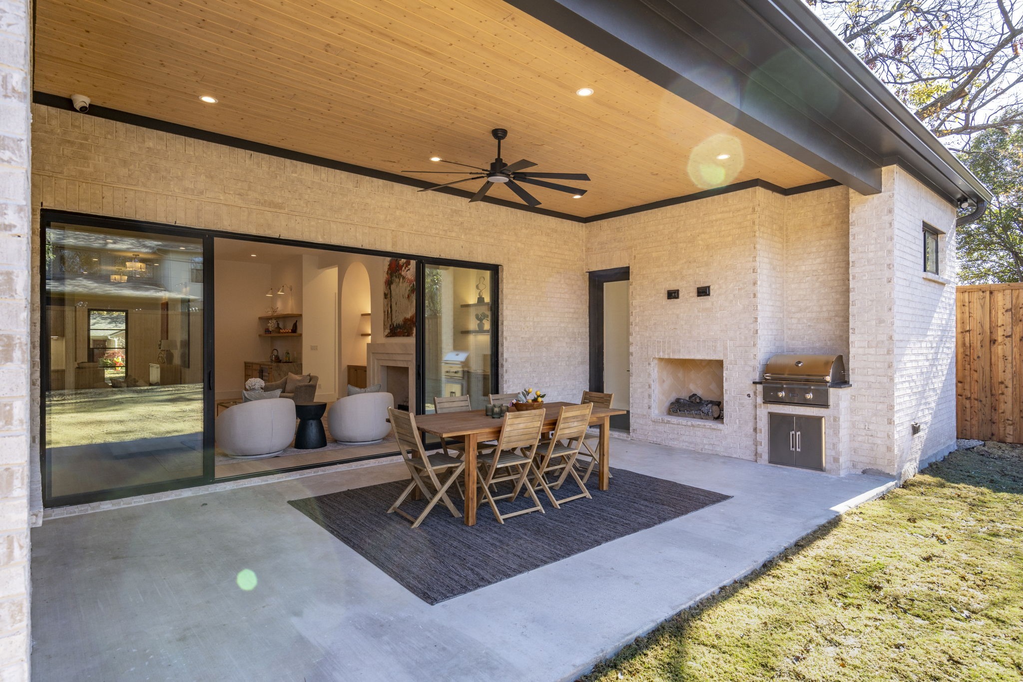 4239 Concho Street Dallas TX 75206