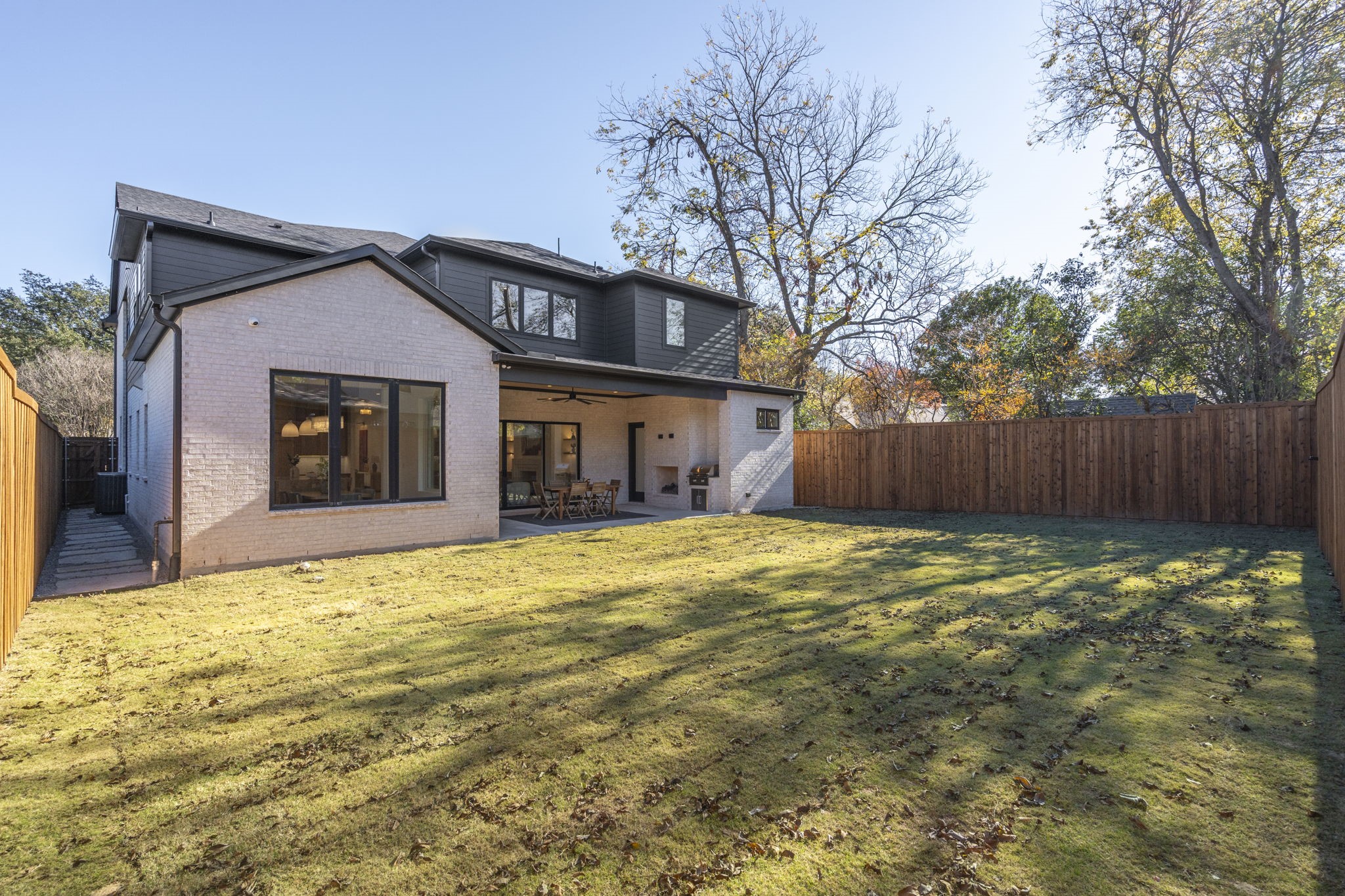 4239 Concho Street Dallas TX 75206