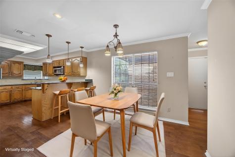 100 Castle Court Irving TX 75038