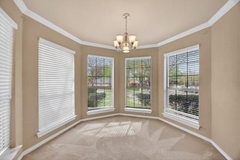 100 Castle Court Irving TX 75038